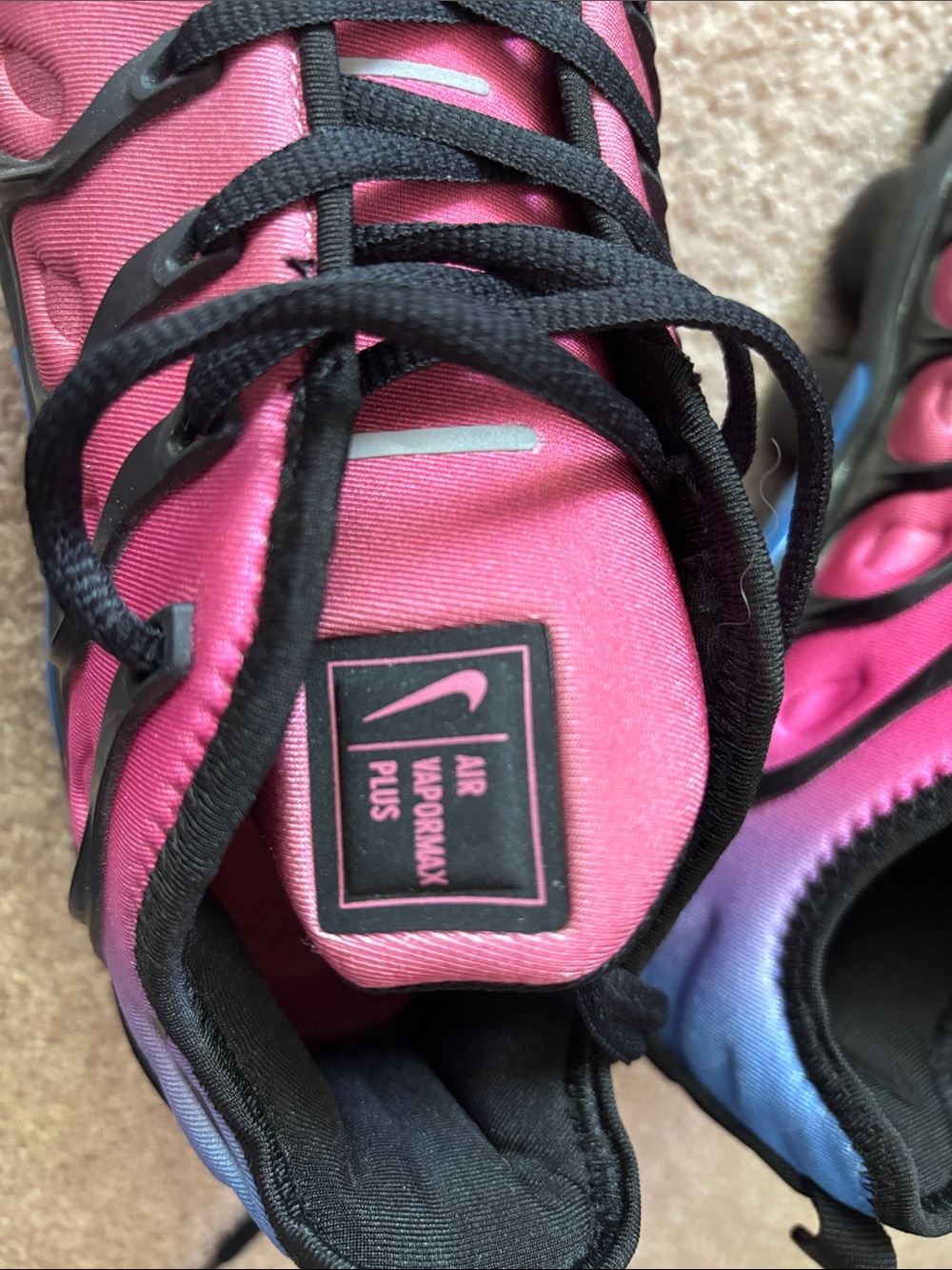 Nike Air Vapormax Plus - Picture 7 of 8